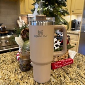 OG driftwood Stanley quencher 40oz